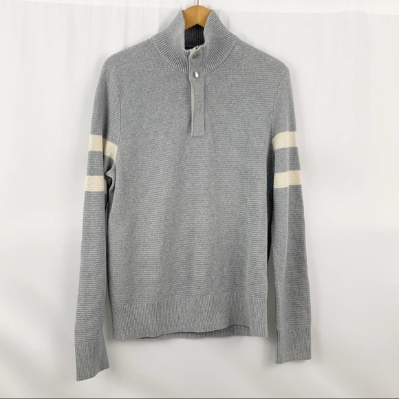 Banana Republic Grey & White Pullover Swea… - Picture 2 of 9